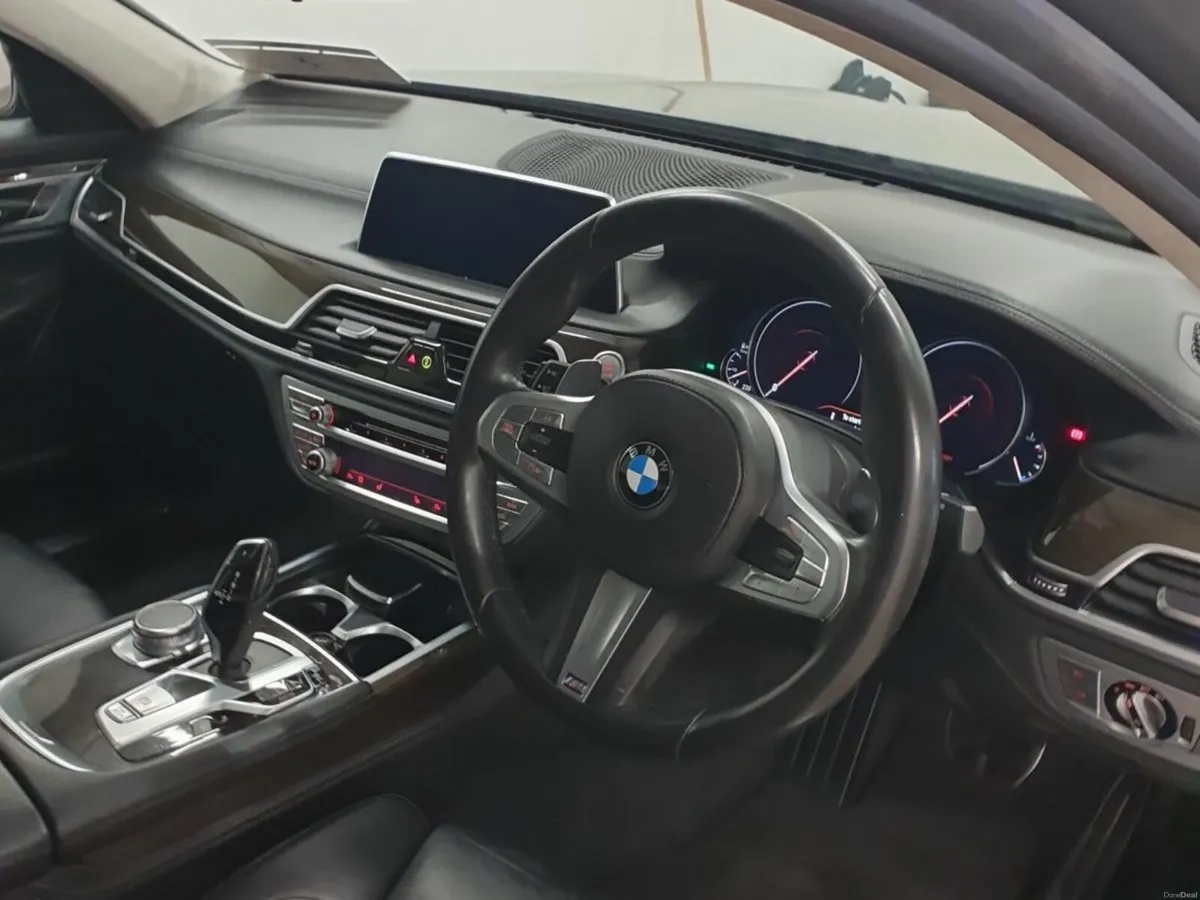 BMW 7-Series 740D xDrive M SPORT 4DR Auto - Image 6
