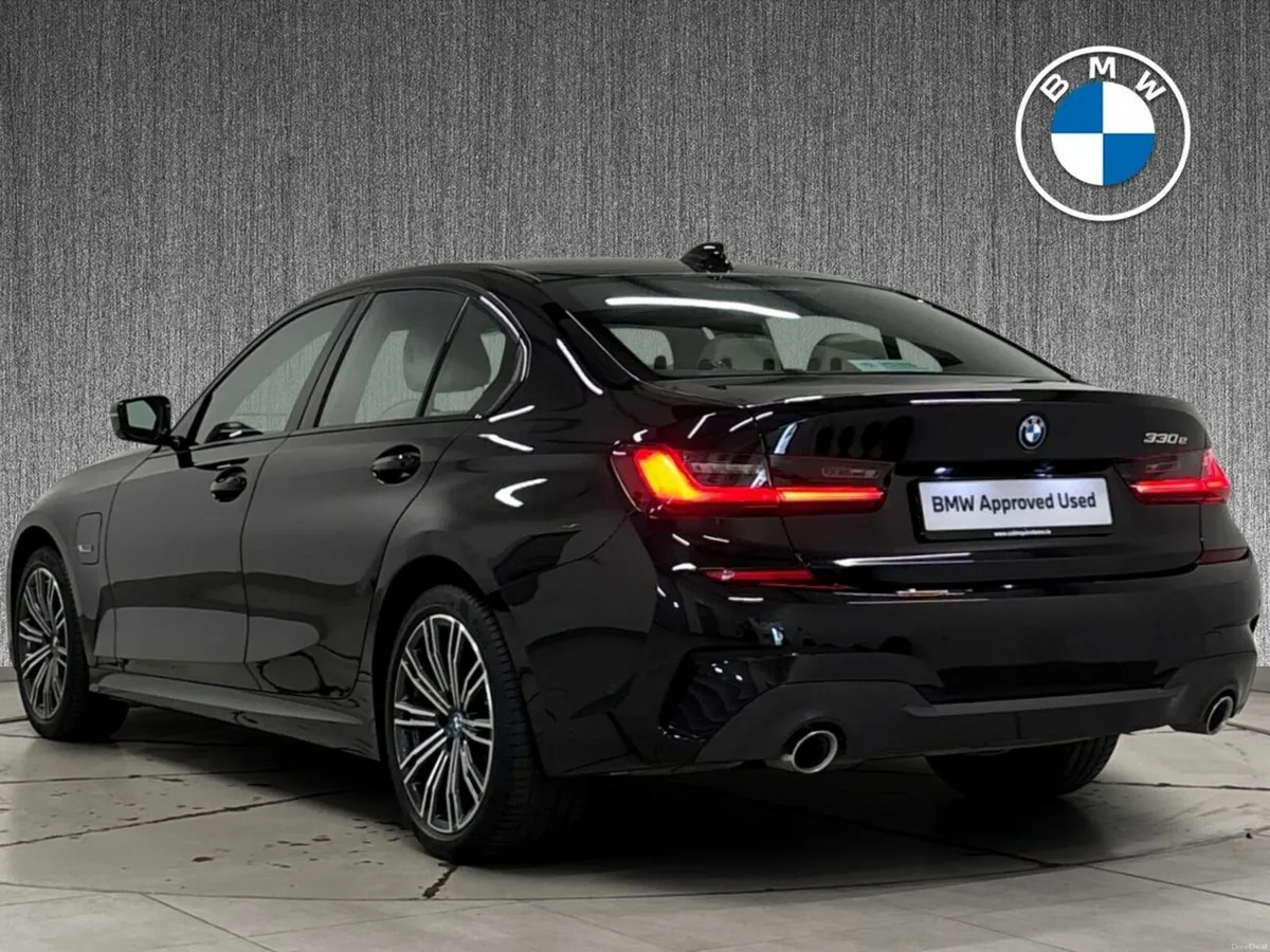 BMW 3-Series 330e M Sport Auto - Image 3