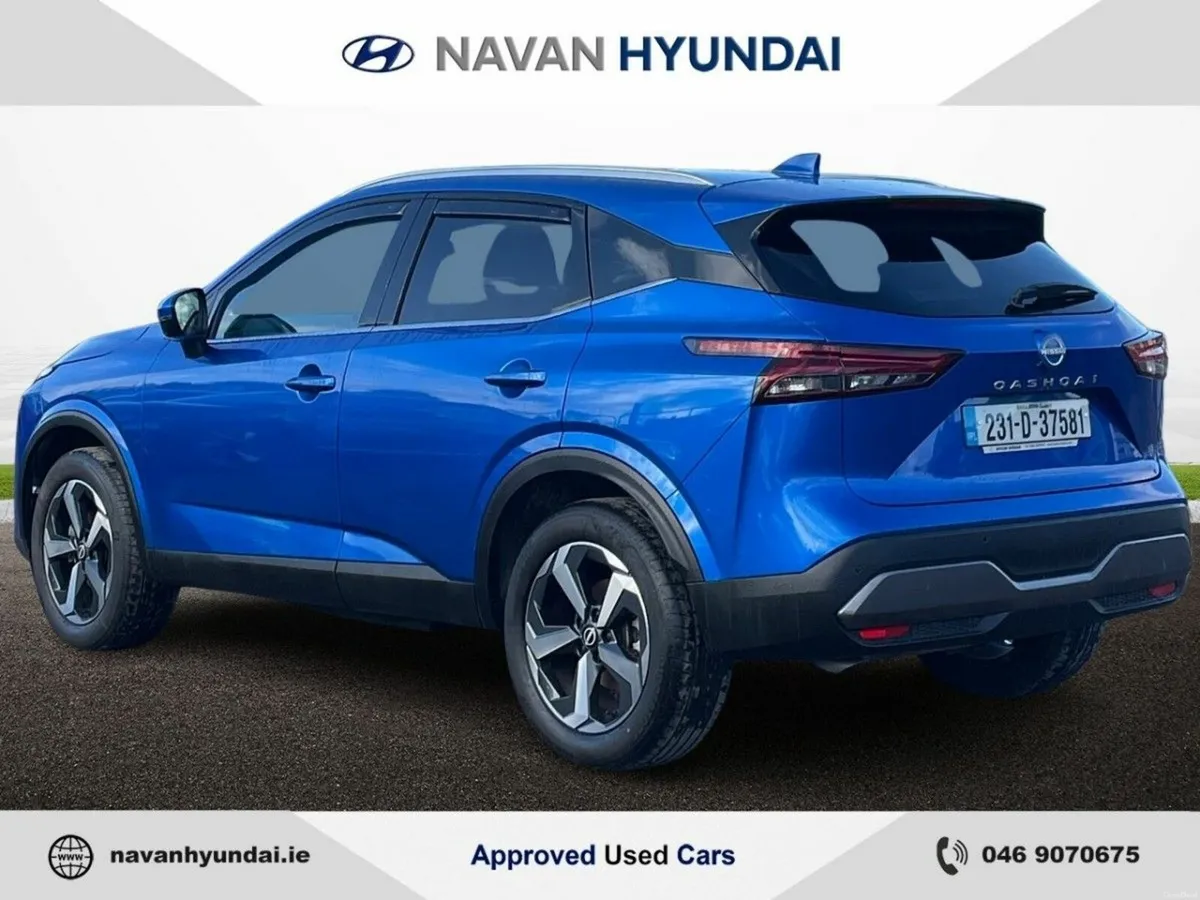 Nissan Qashqai 1.3i M/Hyb SV Premium *PRICE DROP*M - Image 6