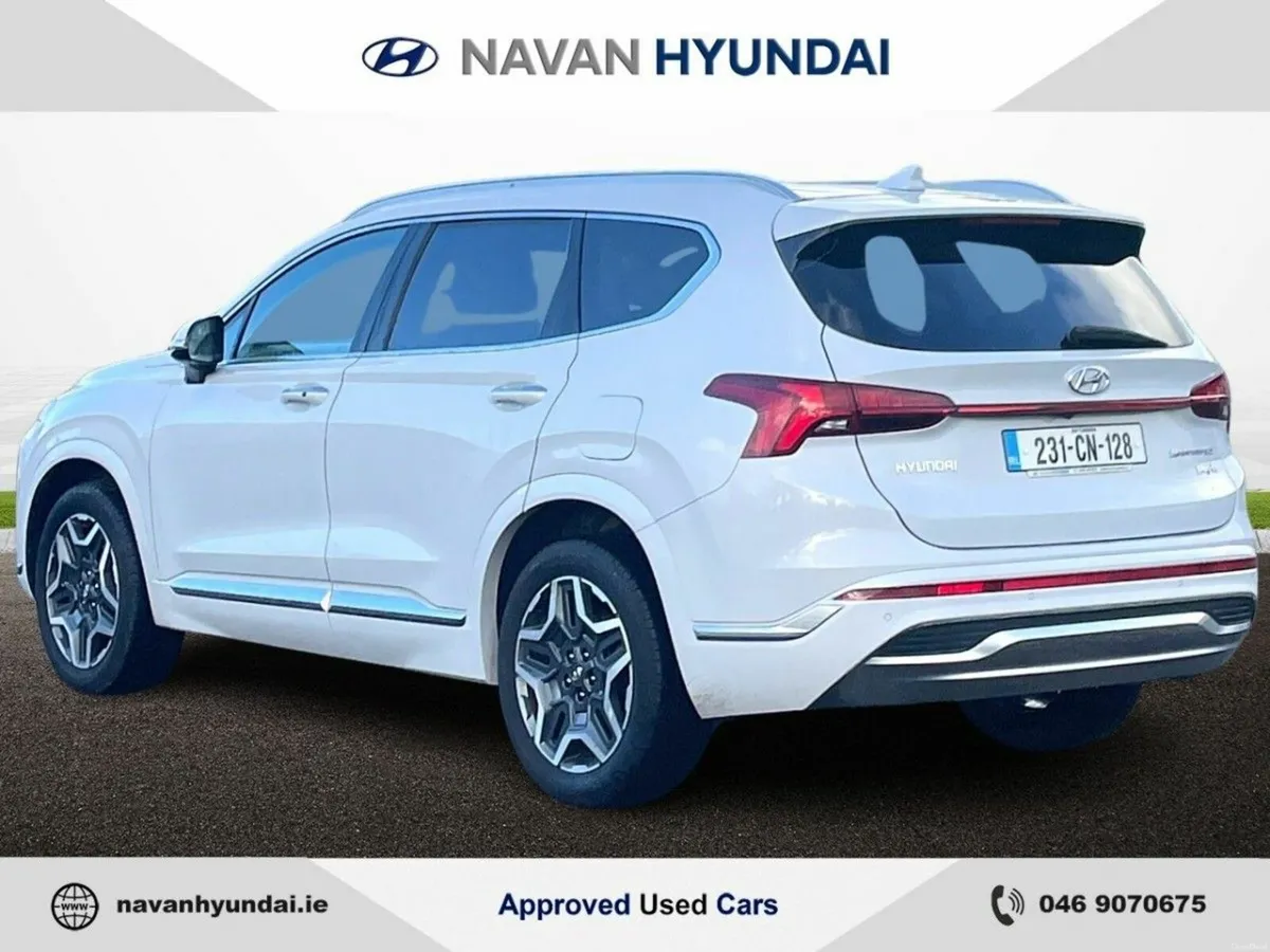 Hyundai Santa Fe 1.6 PHEV 4WD Executive Plus Auto - Image 6