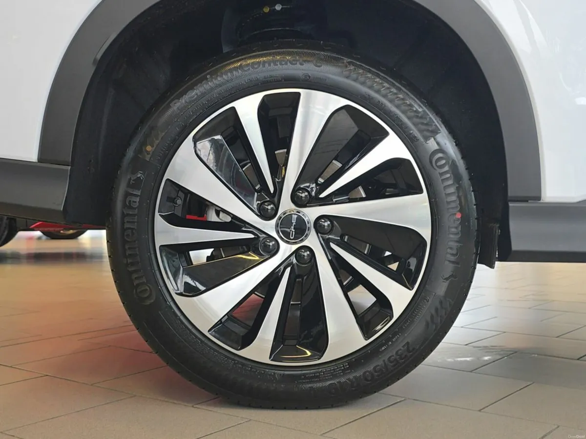 BYD SEAL U **ORDER NOW FOR 262**DMi PLUG-IN HYBRID - Image 5