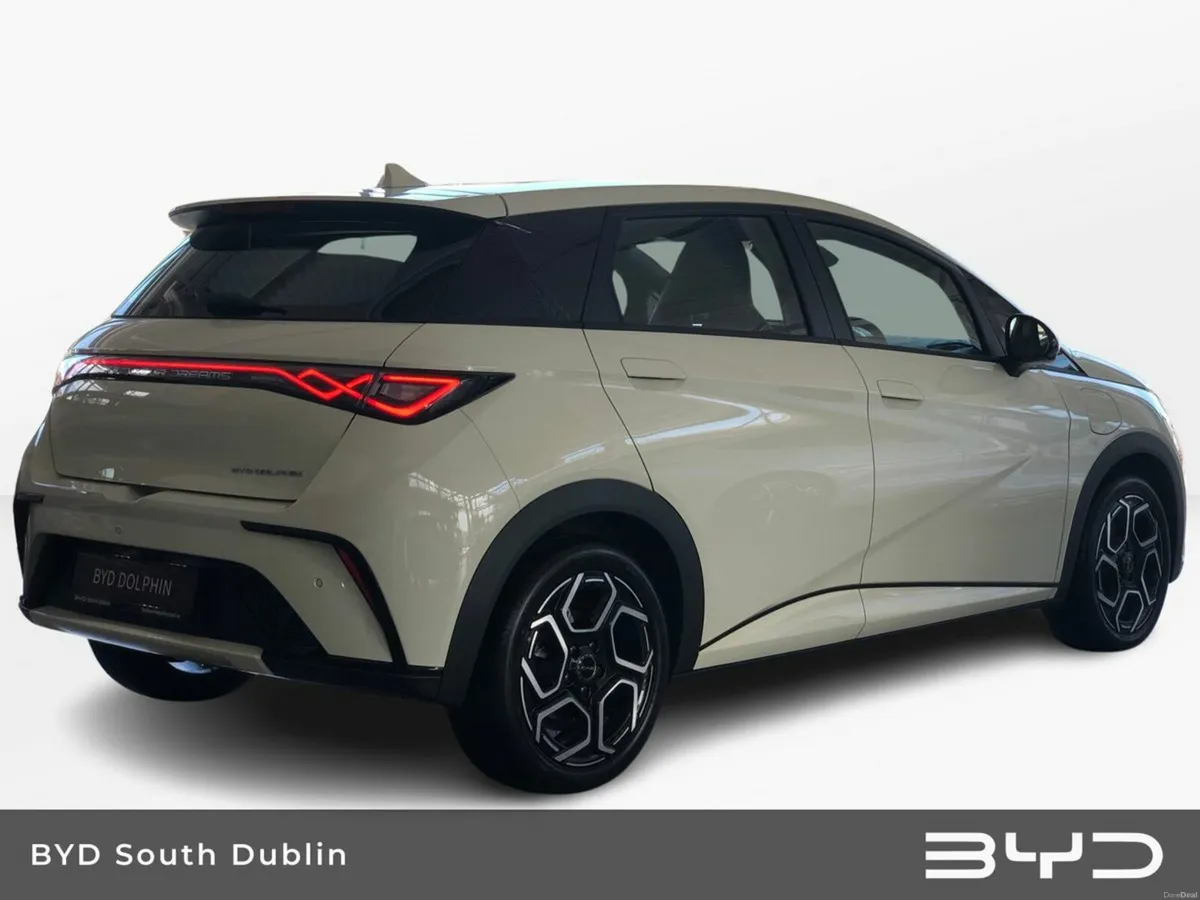BYD DOLPHIN Comfort (60kWh, 204PS) Adaptive & Inte - Image 3