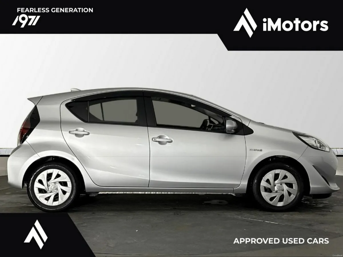 Toyota Aqua S Hybird Automatic - Image 2