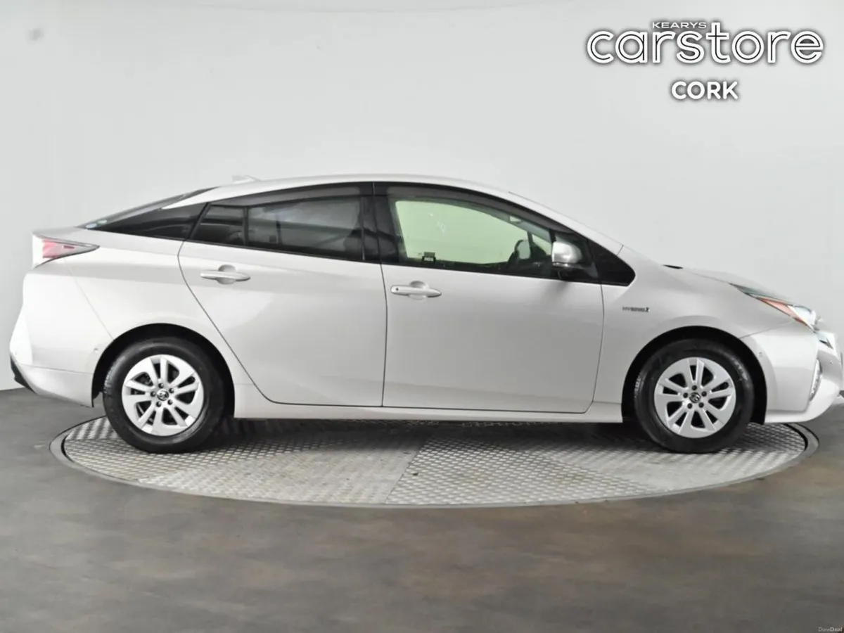 Toyota Prius 1.8 Hybrid Auto - Image 2