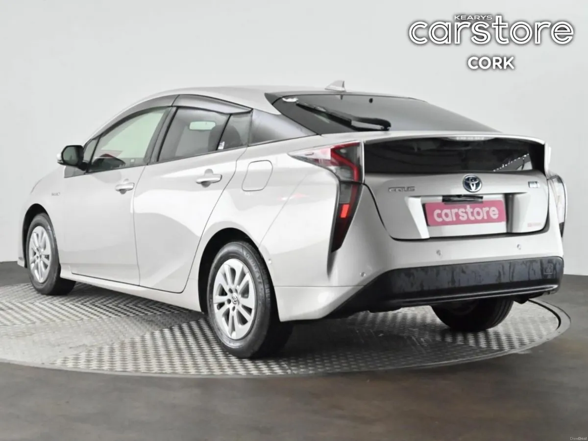 Toyota Prius 1.8 Hybrid Auto - Image 4