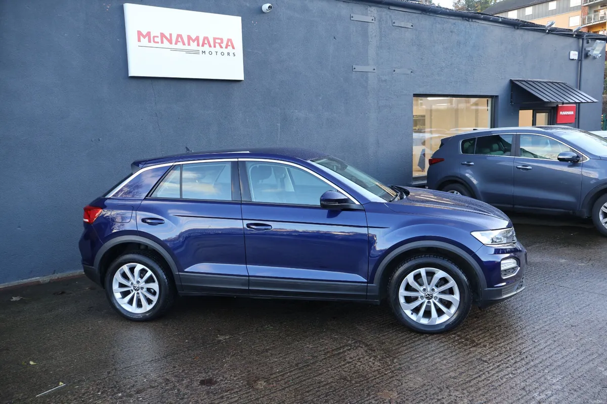 Volkswagen T-Roc (Reserved Deposit Taken) - Image 2