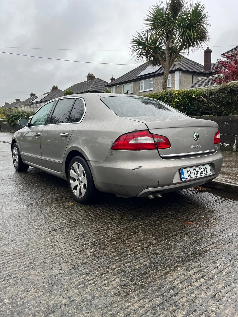 Skoda Superb 2010 - Image 4