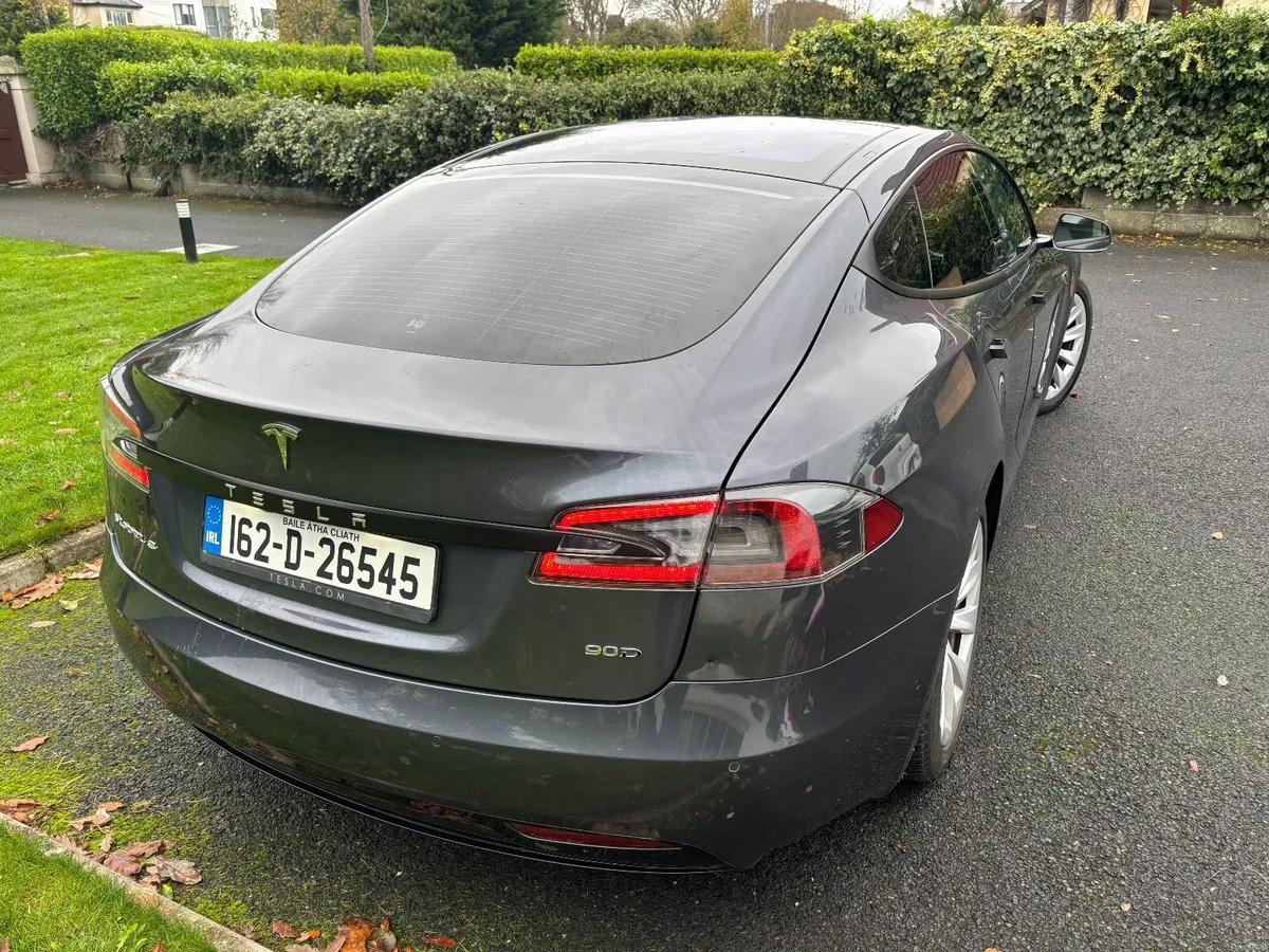 Tesla Model S 2016 - Image 4