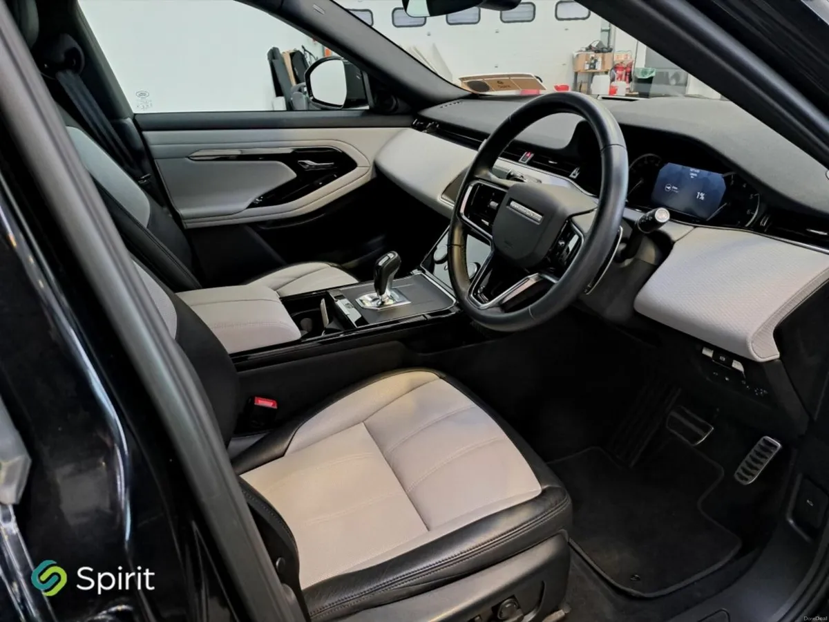 Land Rover Range Rover Evoque 1.5 R-Dynamic P300 P - Image 4