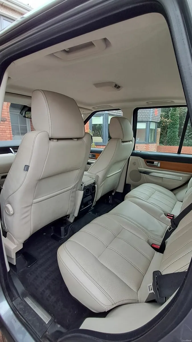 Land Rover Range Rover Sport 2012 - Image 2