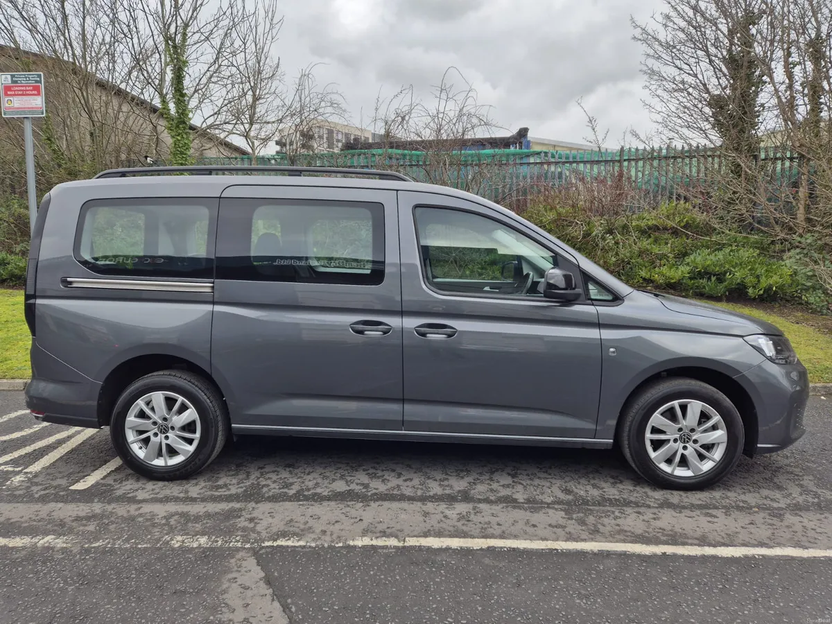 VOLKSWAGEN CADDY / 2026 / PLUG-IN HYBRID / WAV - Image 4