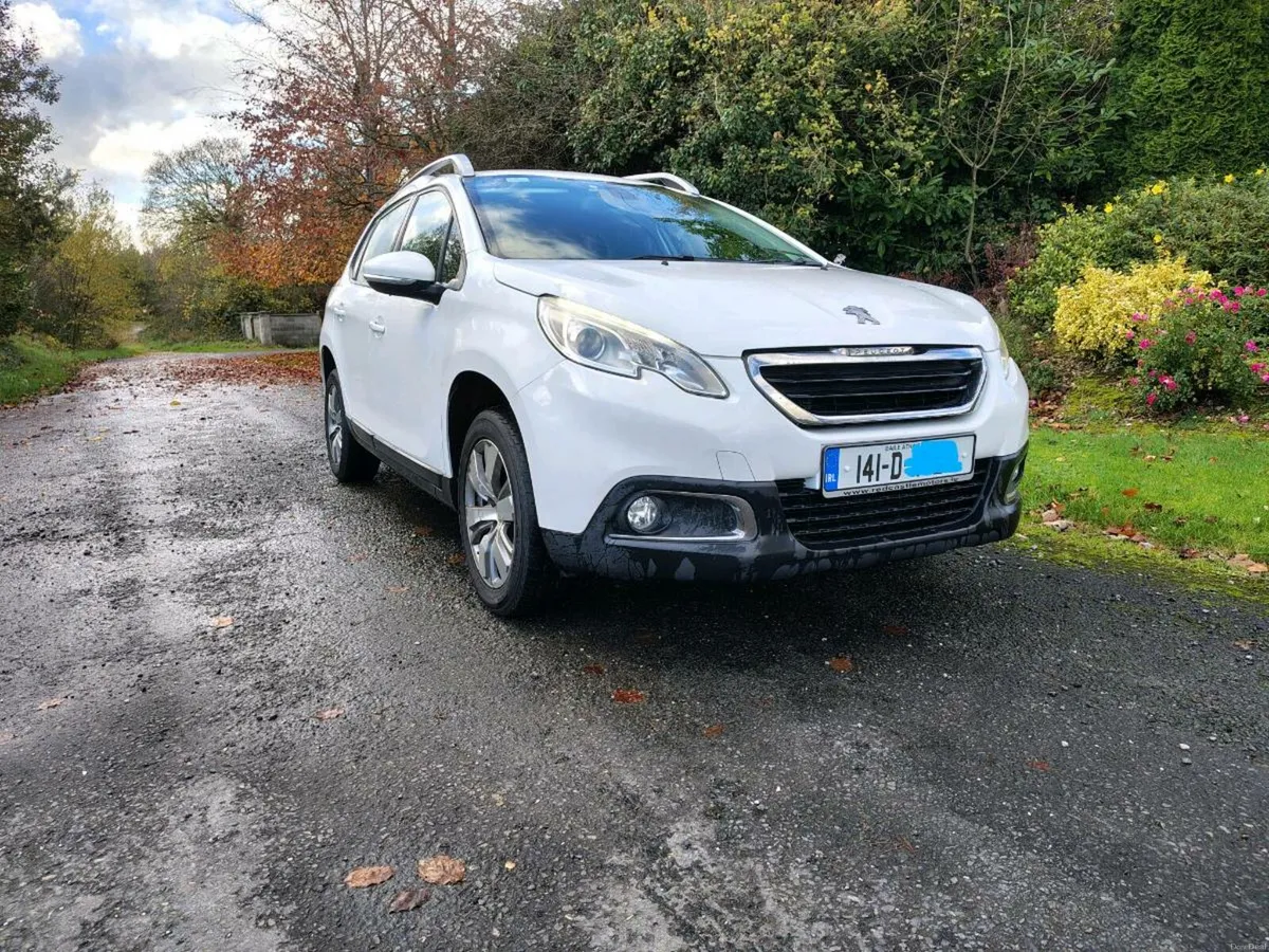 Stunning Peugeot 2008 1.2 petrol VERY LOW KM - Image 2