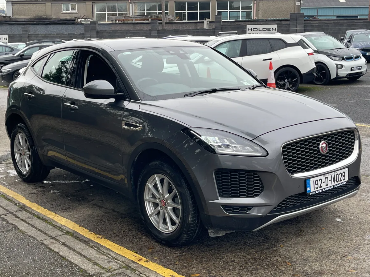 2019 Jaguar E-Pace..low miles..rear camera - Image 6