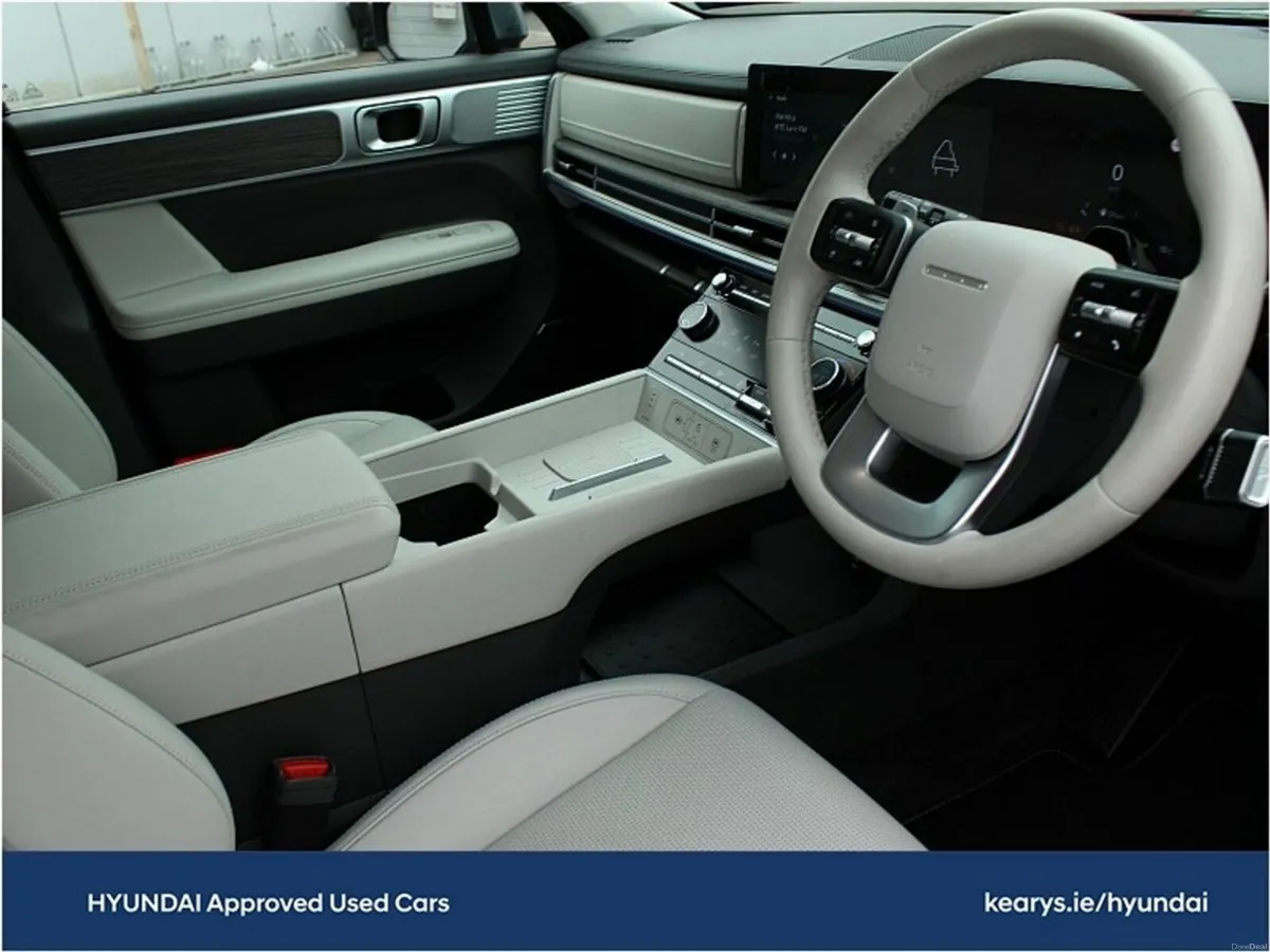 Hyundai Santa Fe 1.6 PHEV 4WD Premium - Image 6