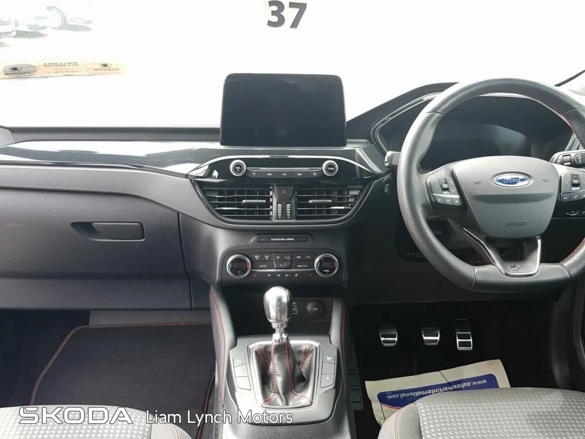 Ford Kuga 1.5 ST-LINE - Image 2