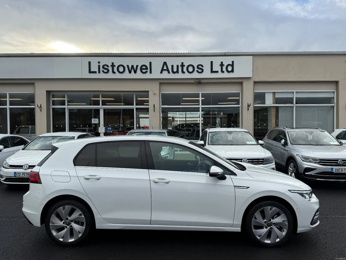 221 VW GOLF  STYLE 1.5 150BHP AUTOMATIC - Image 1