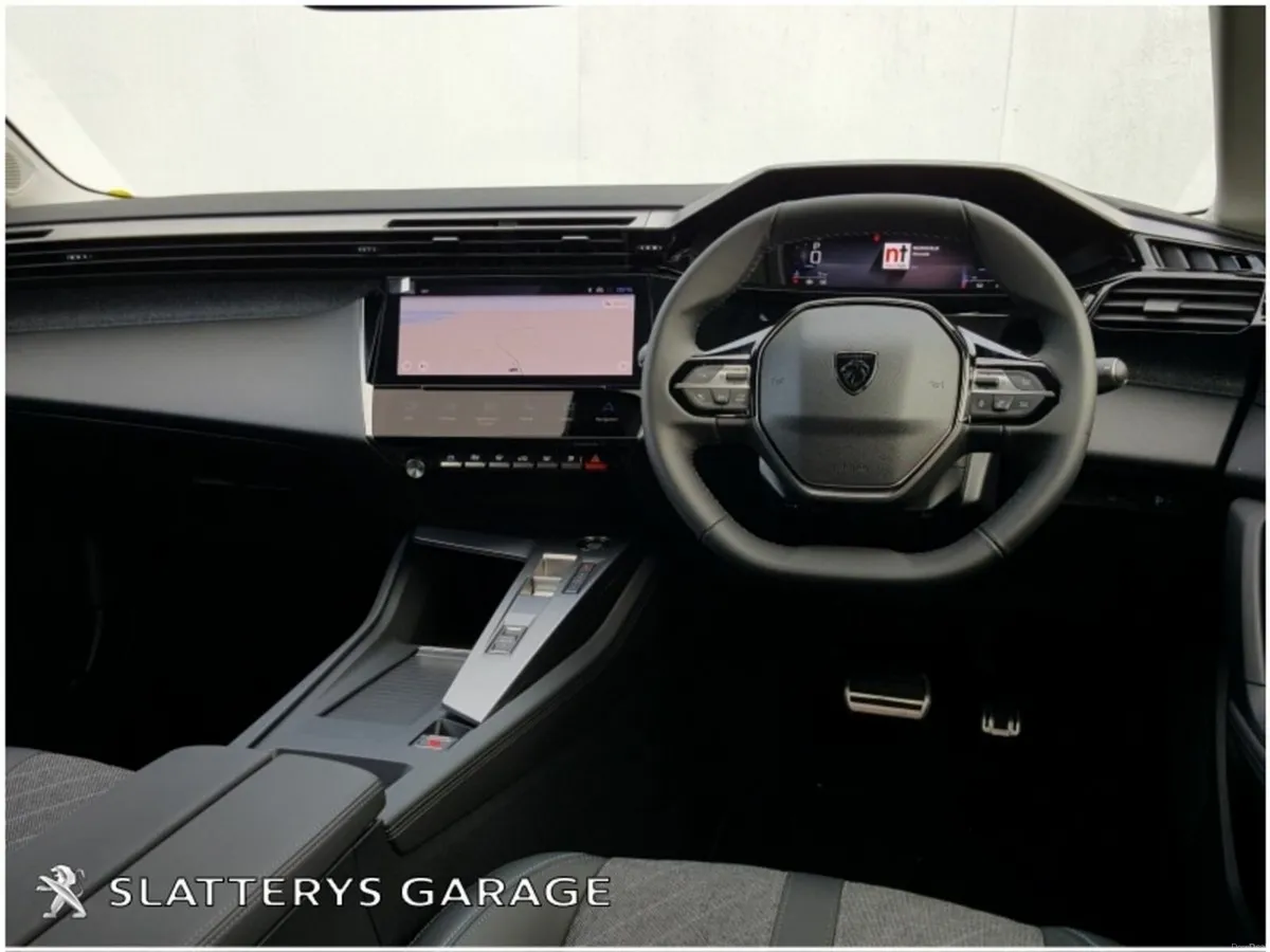 Peugeot 408 Allure Hybrid - Image 2