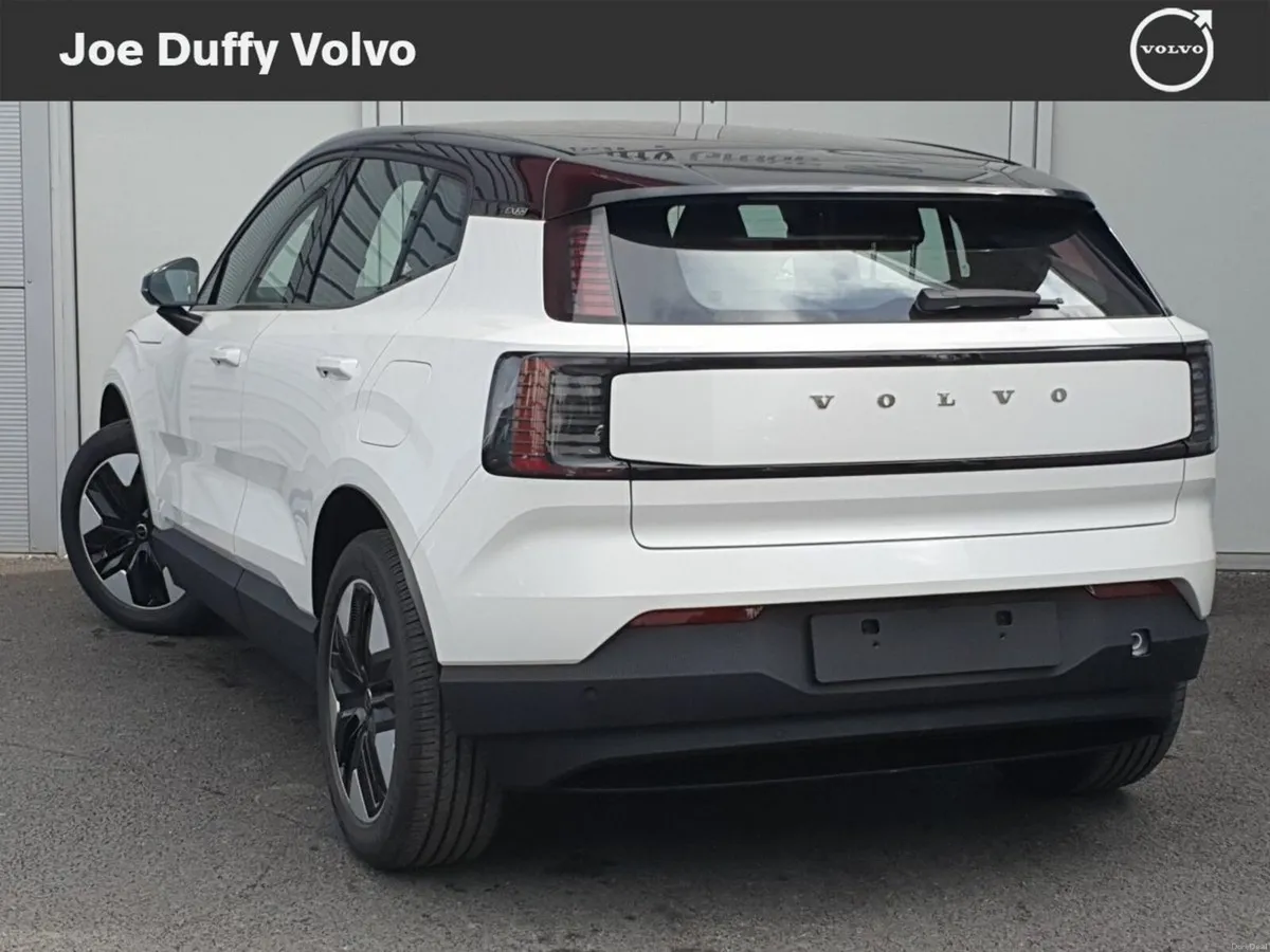 Volvo EX30 Plus Extended range Single Motor - Image 3