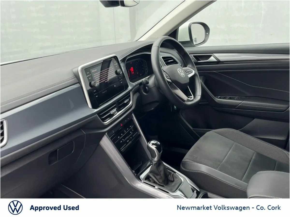 Volkswagen T-Roc 2.0TDI 116BHP STYLE 6 SPEED - Image 3