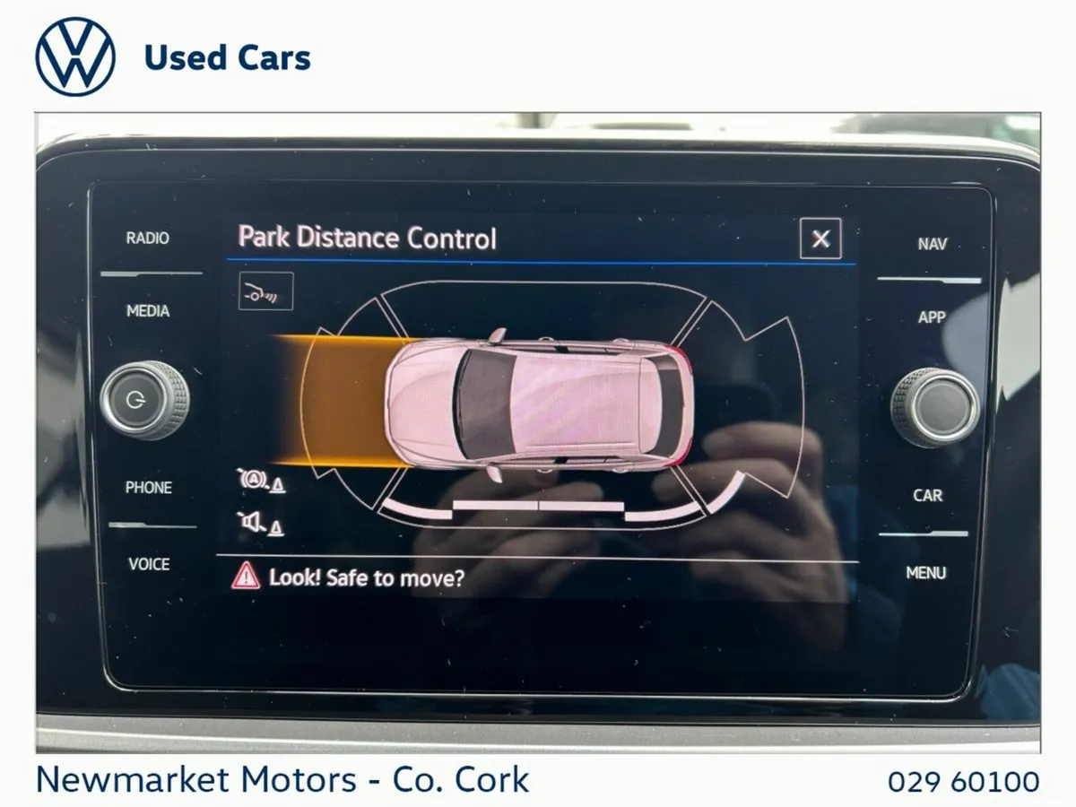 Volkswagen T-Roc EDITION 75 2.0TDI 116BHP 6 SPEED - Image 3