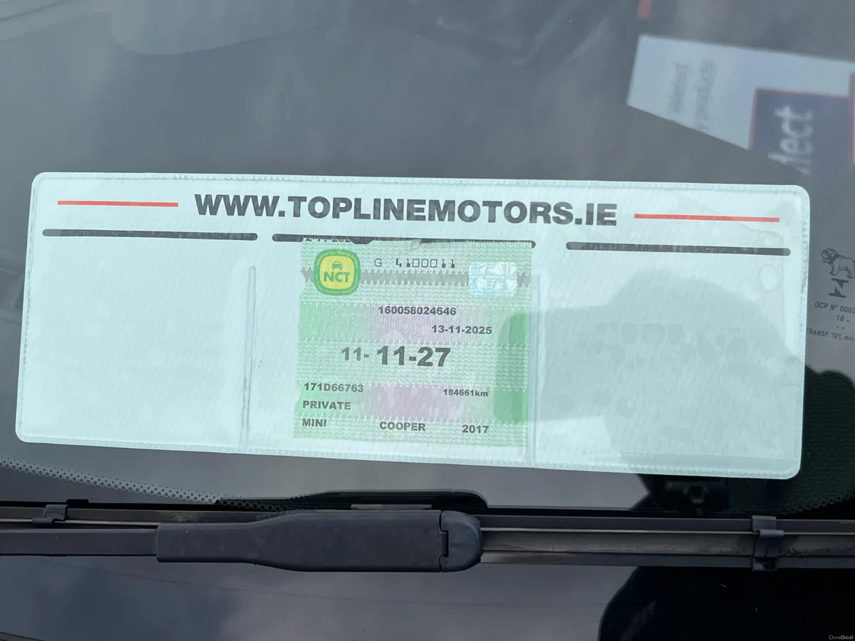 Mini Cooper ==CROSSOVER//AUTO//LIKE NEW//NCTED== - Image 2