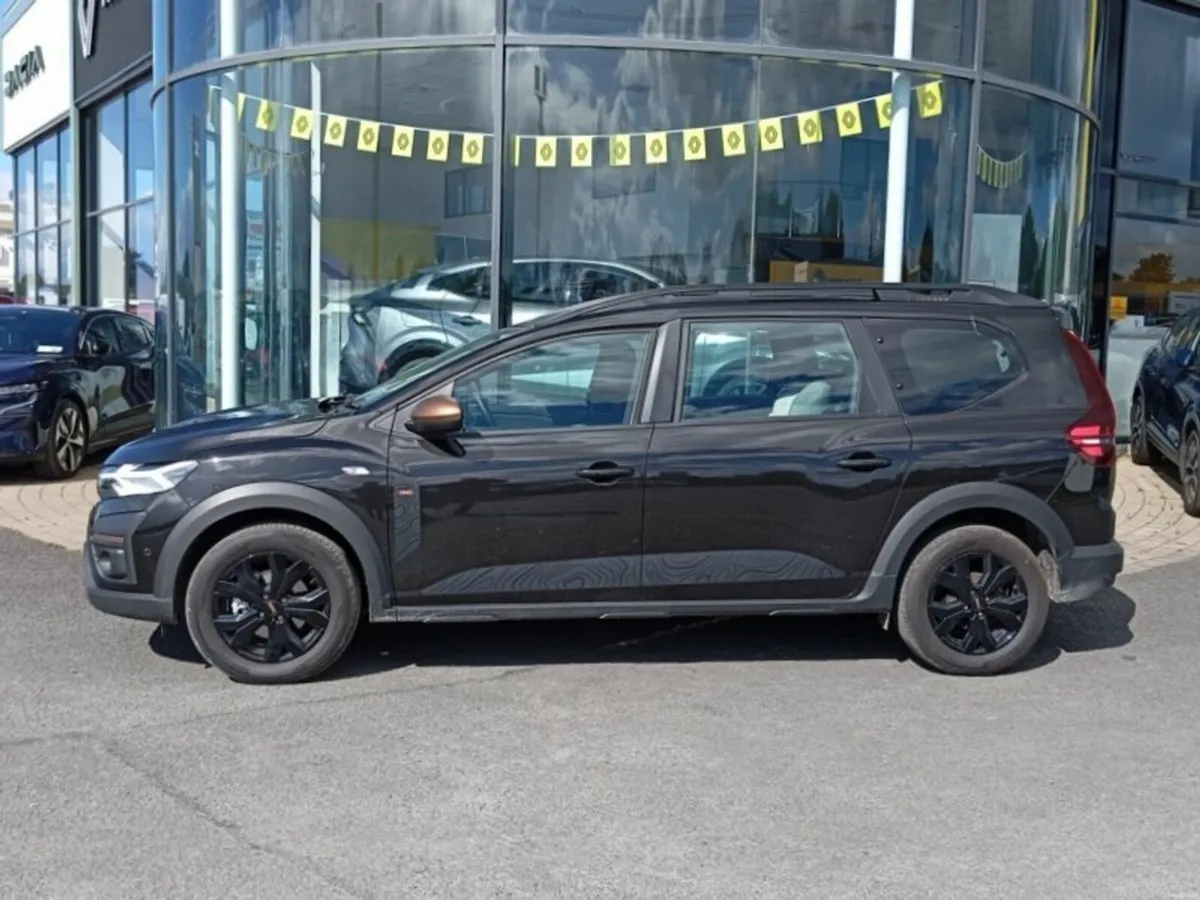 Dacia Jogger 7 SEATS TCe 110 Extreme SE - Image 2