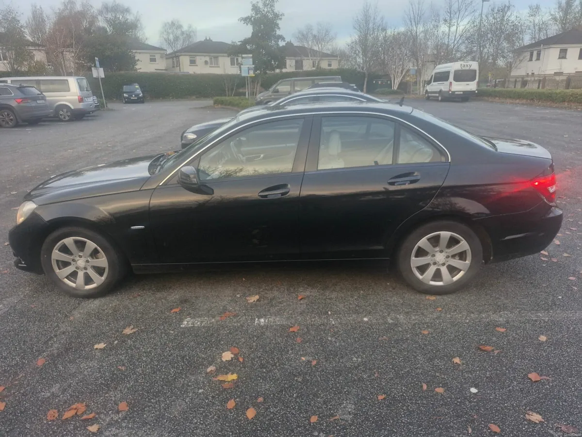 Mercedes-Benz C-Class 2011 - Image 1