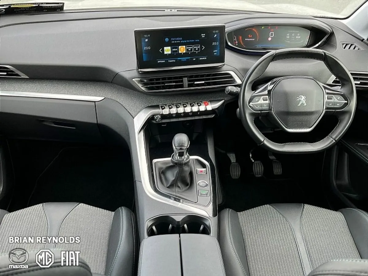 Peugeot 5008 Allure 7 Seater 6MT 130hp - Image 3