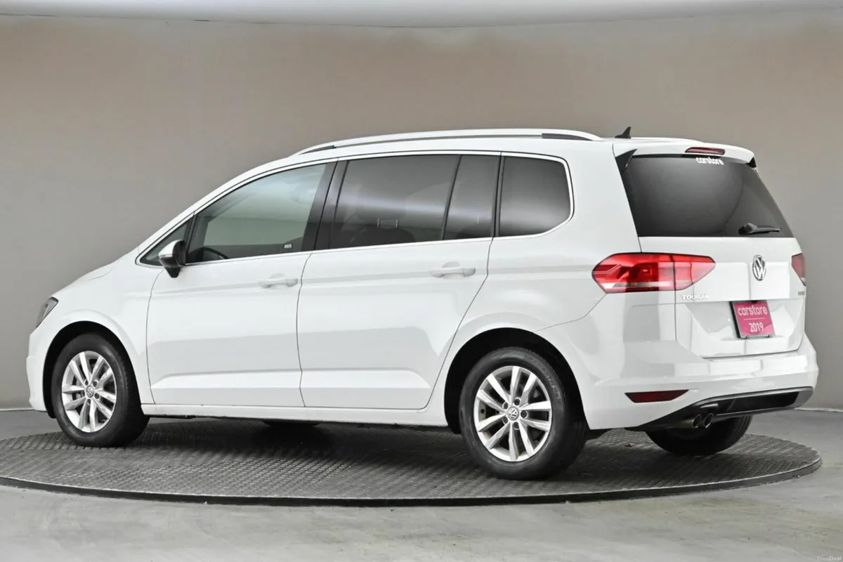 Volkswagen Touran 2.0 TDI DSG Comfortline  7 Seats - Image 6