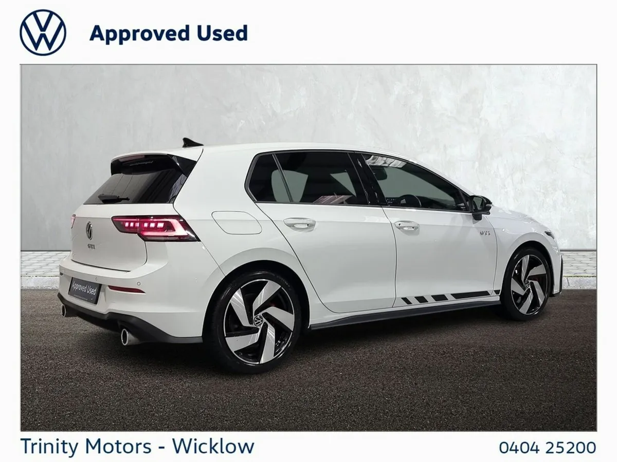 Volkswagen Golf  ** GTI ** NEW MODEL ** 265 BHP DS - Image 3