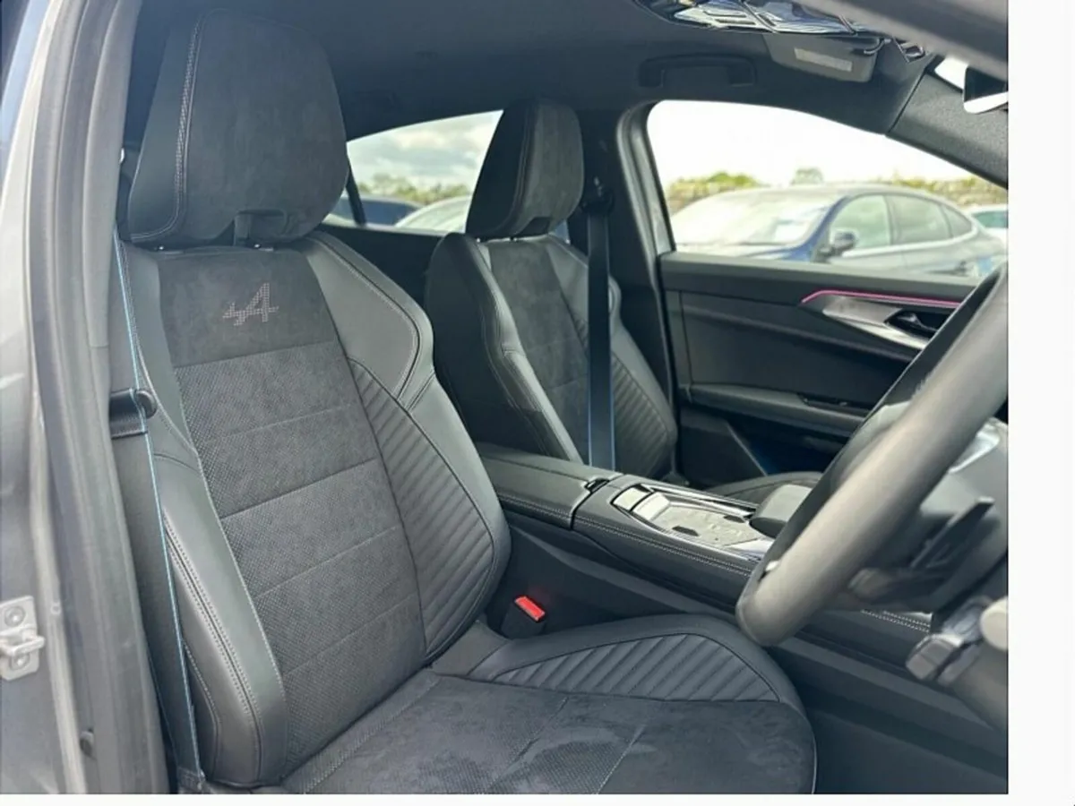 Renault Rafale E-TECH Hybrid 200 Auto esprit Alpin - Image 4