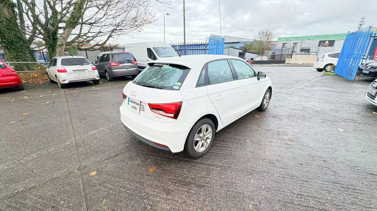 Audi A1 1.0 TFSI Automatic 2015 - Image 4