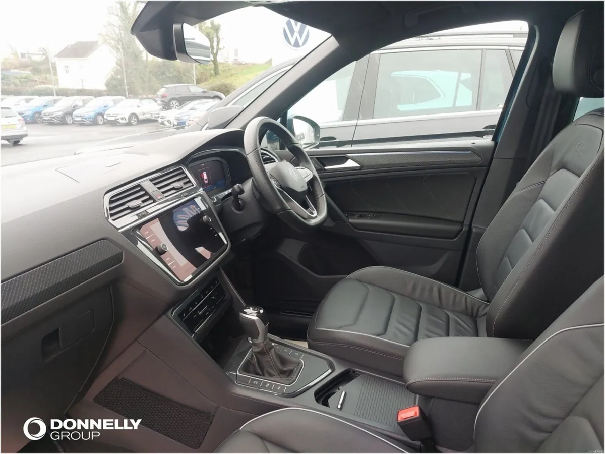 Volkswagen Tiguan Estate Special Edition R-Line Ed - Image 2