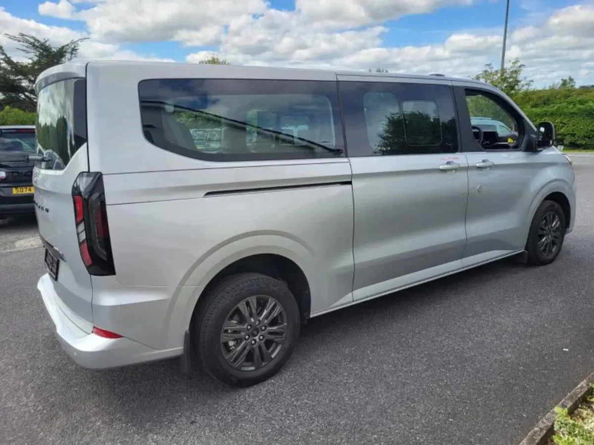 Wheelchair Accessible Ford Custom Taxi - Image 5
