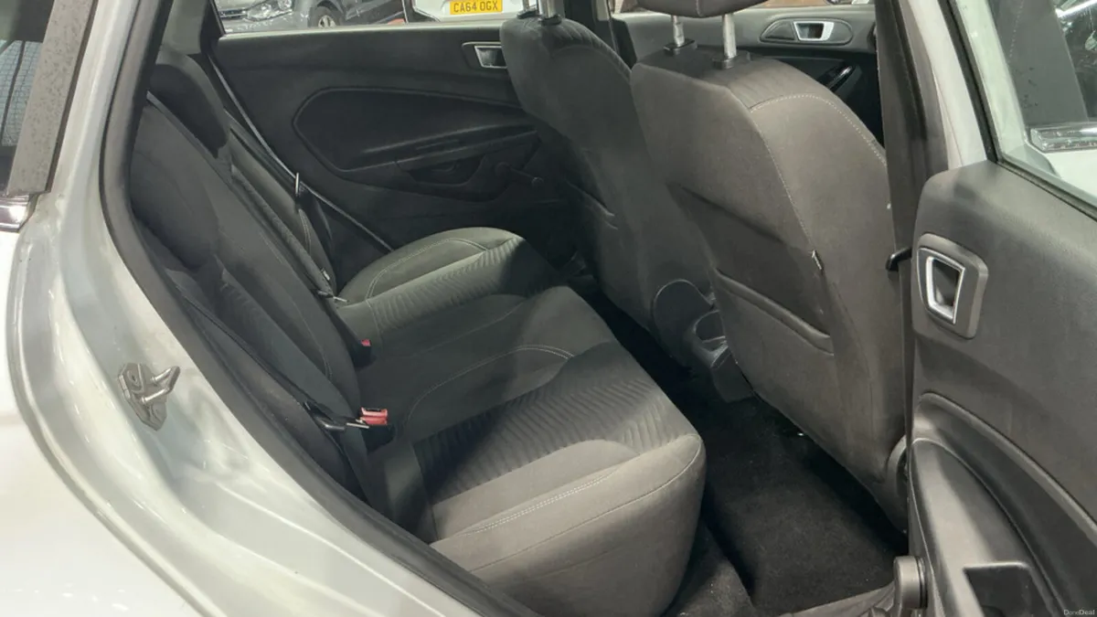 2016 Ford Fiesta 1.0 Petrol ZETEC - Image 4