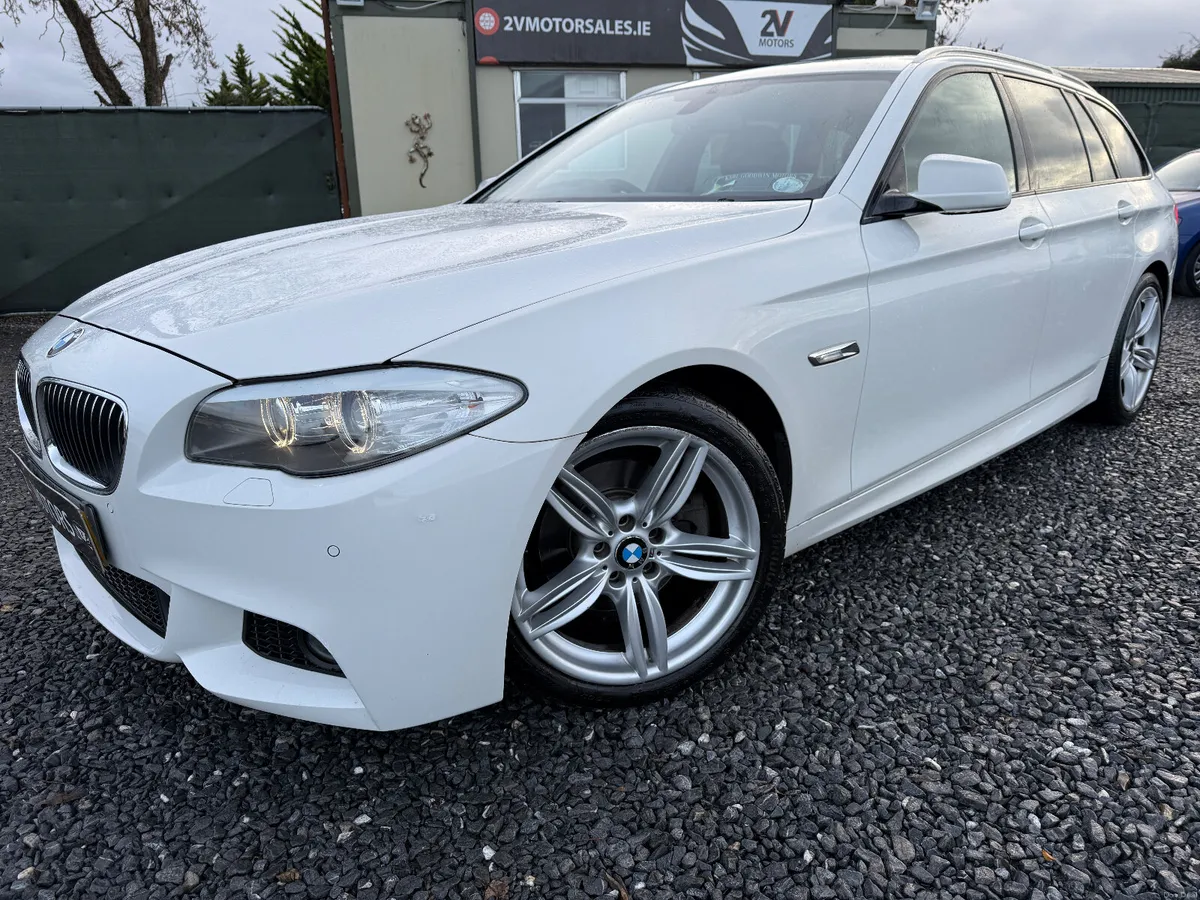 🔵 BMW 5-Series  F11 M SPORT TOURING LOW KM - Image 2