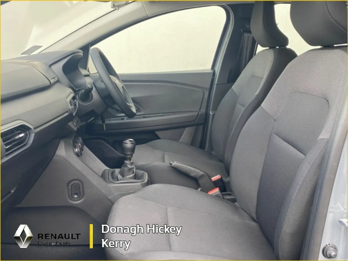 Dacia Sandero Essential TCe 90 5Sp - Image 5