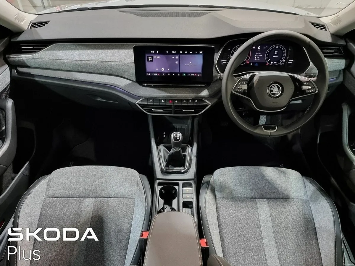 Skoda Octavia ** COMBI ** SELECTION PLUS ** 2.0TDI - Image 2