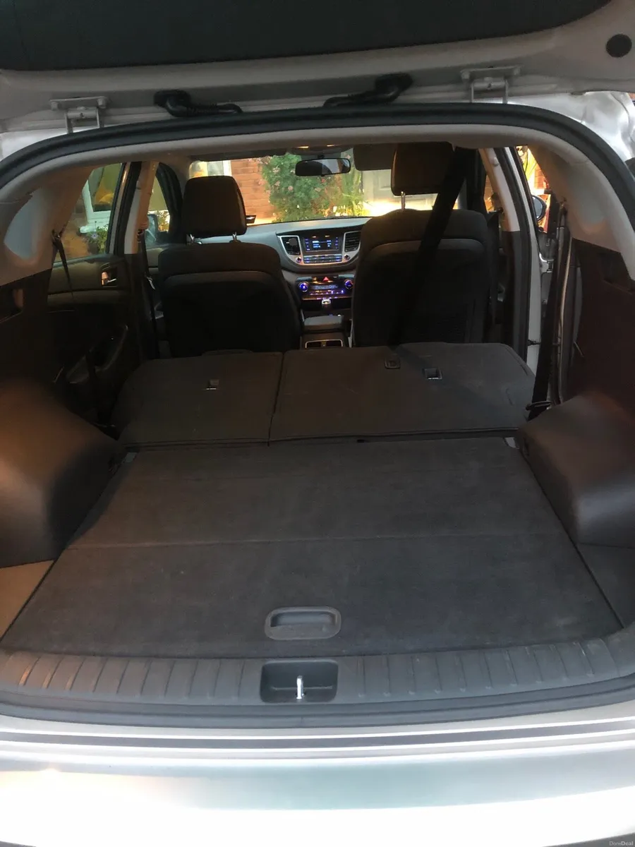 Hyundai Tucson diesel 110 miles nct 7/27 - Image 3