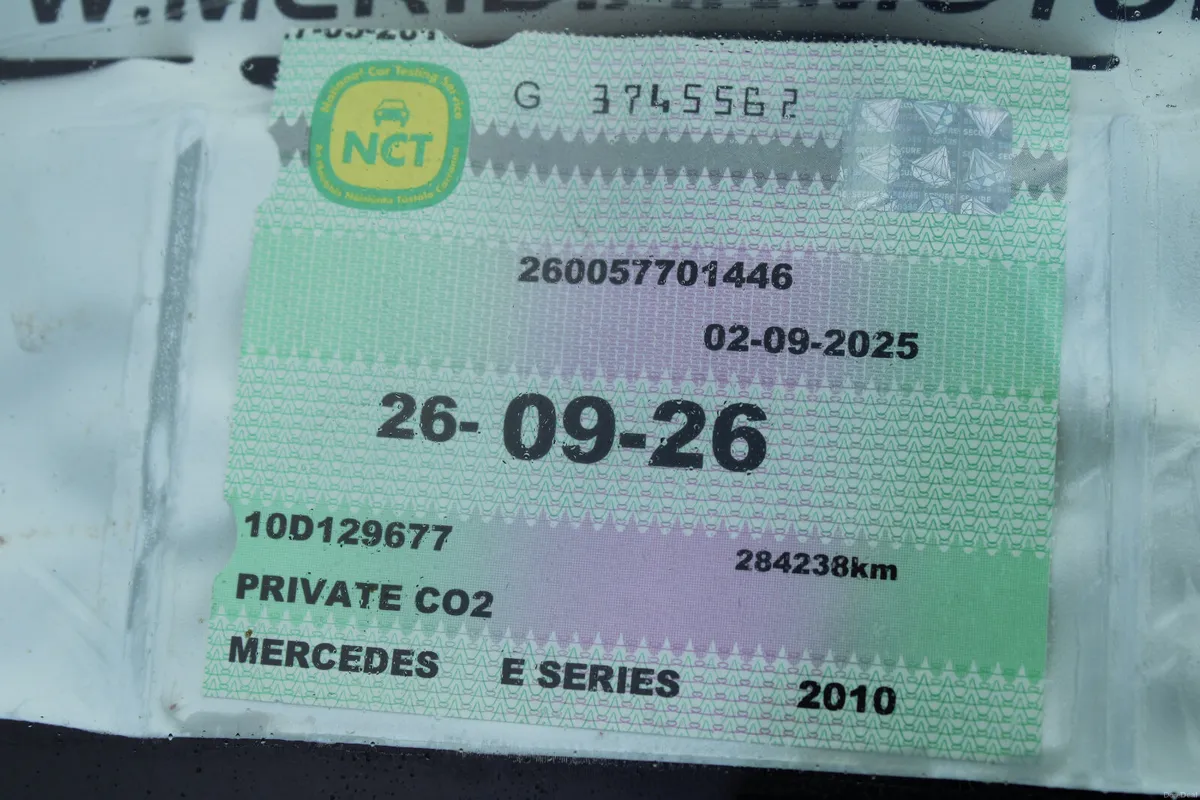 2010 Mercedes-Benz E-350 SPORT 3.0 CDI AUTO. - Image 4