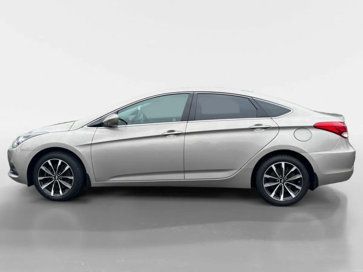 Hyundai i40 Executive 2017 1.7 Diesel - Image 2