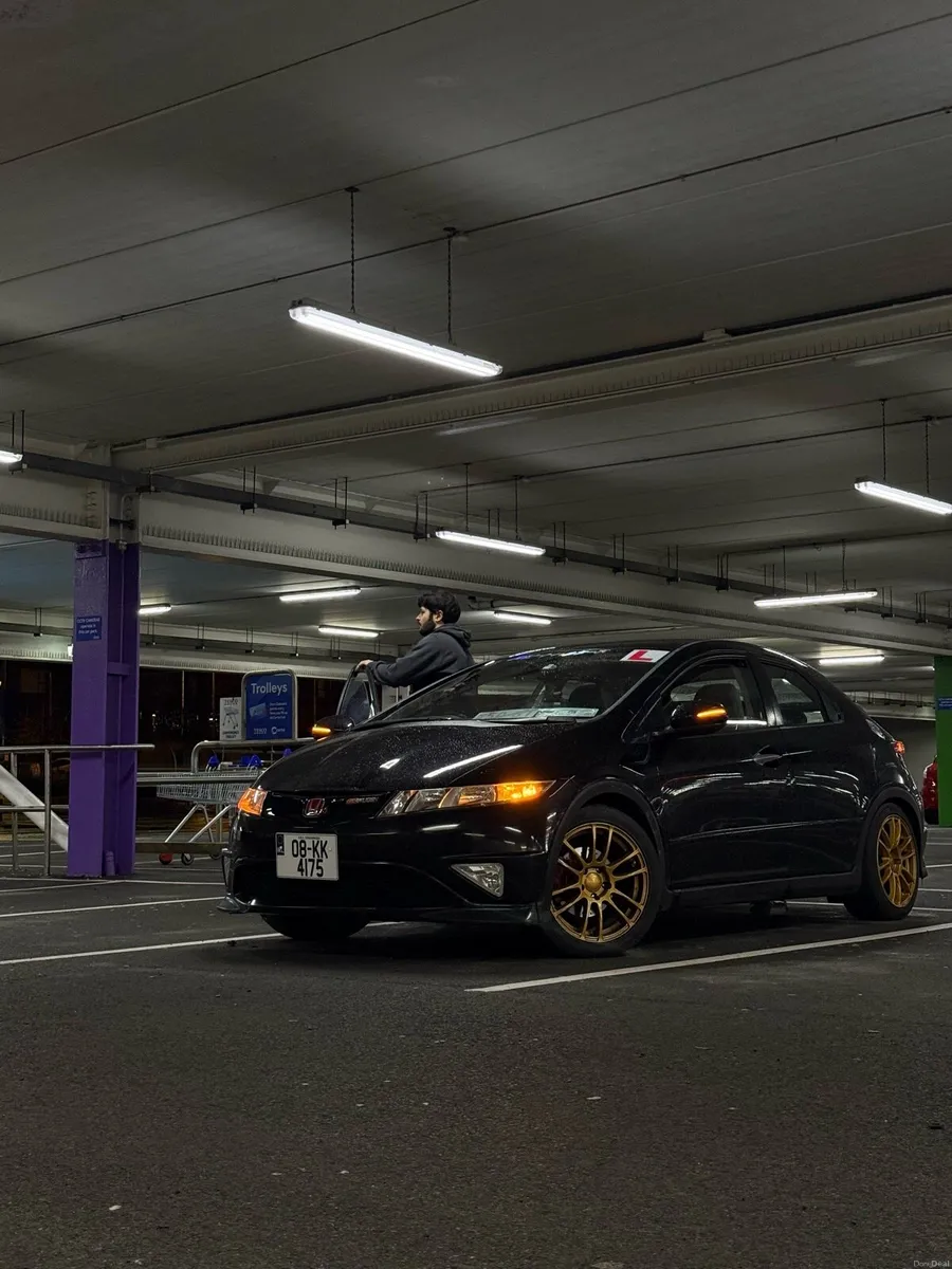 Honda Civic FK1 2008 type S - Image 2