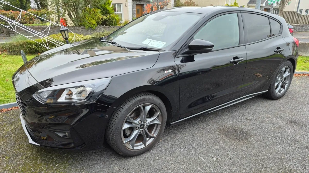 Ford Focus ST Line 1.0 EcoBoost Hybrid nct 03.2027 - Image 1