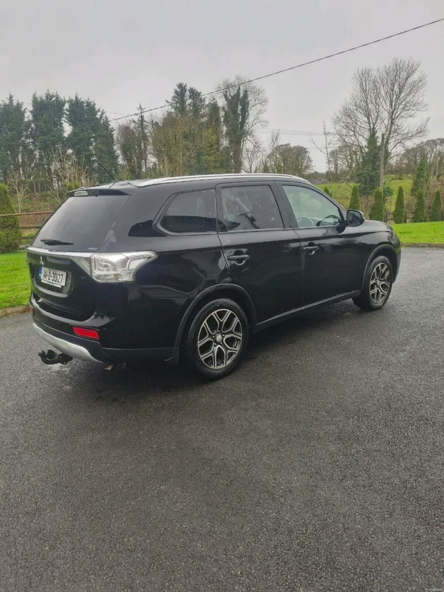 Mitsubishi outlander 7 seater - Image 2