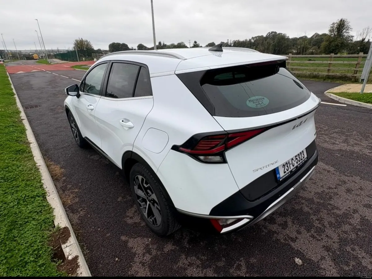 Kia Sportage Sport Mhev MY23 5DR, **warranty till - Image 4