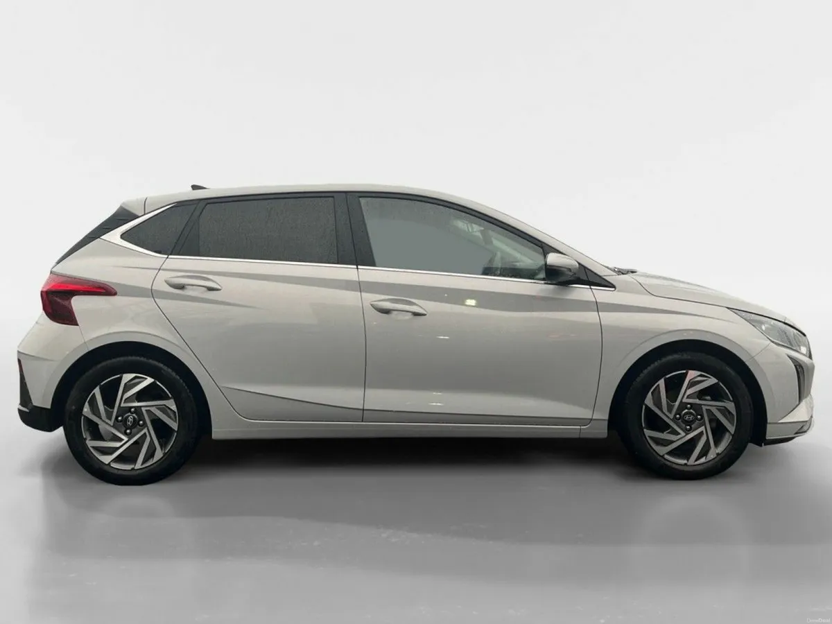 Hyundai i20 i20 Deluxe Plus - Image 2