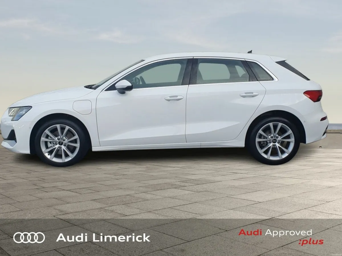 Audi A3 Sport 40TFSI-e 141KM Higher Plug In Range - Image 4