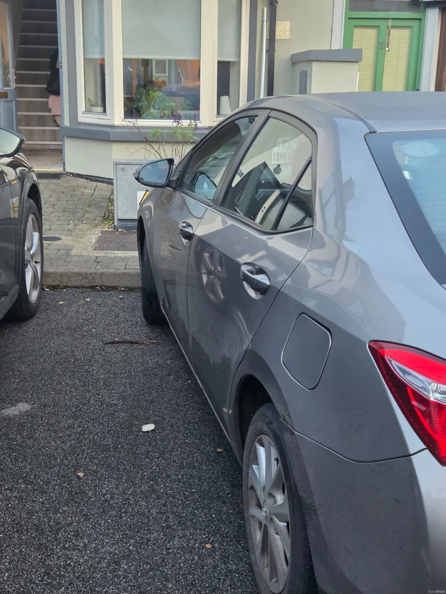 161 Toyota Corolla - Image 4