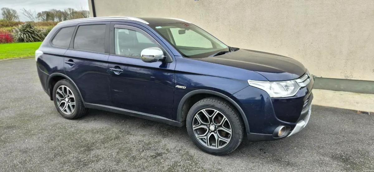 Mitsubishi Outlander - Image 2