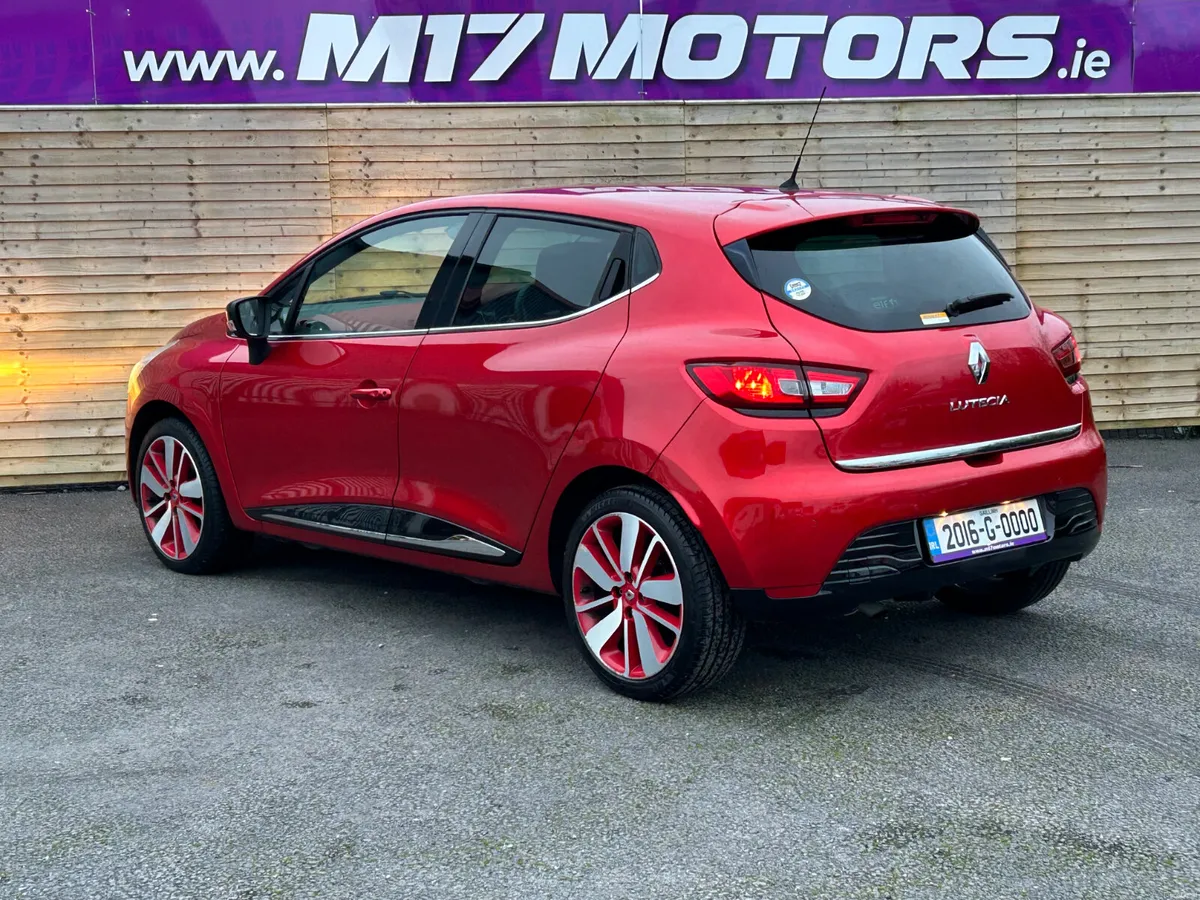 RENAULT CLIO! LOW KMS - Image 3